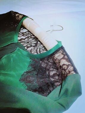Marella Emerald Green Silk & Lace Blouse – S Fits US XS